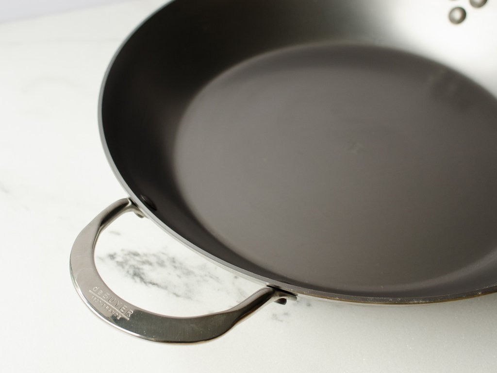  de Buyer MINERAL B Carbon Steel Steak Pan - 9.5” - Ideal for  Searing & Browning Meat - Naturally Nonstick - Made in France: Home &  Kitchen