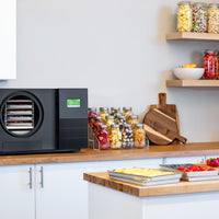 Harvest Right - Black Countertop Pro Freeze Dryer with 4 Trays and Mylar Starter Kit - HRFDCBK-PP (ETA 6 Weeks)