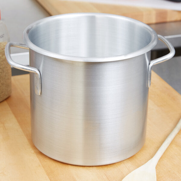 Vollrath - 9-Quart Wear-Ever® Stock Pot - 4302