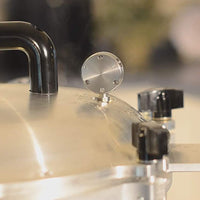 All American - 10.5 QT Pressure Canner / Pressure Cooker - 910