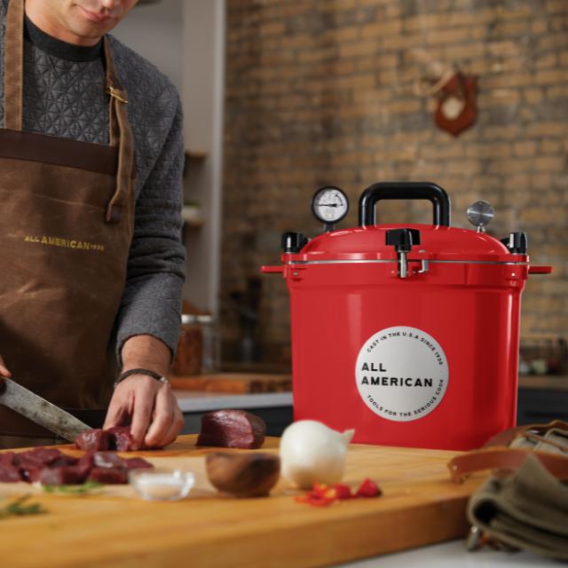 All American - 21.5 QT Candy Red Pressure Canner / Pressure Cooker - 921RED
