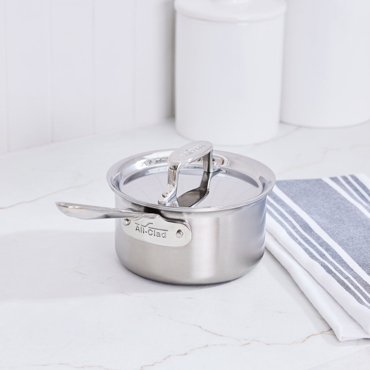All-Clad - 1.5 QT D5 Brushed Saucepan With Lid - BD552015