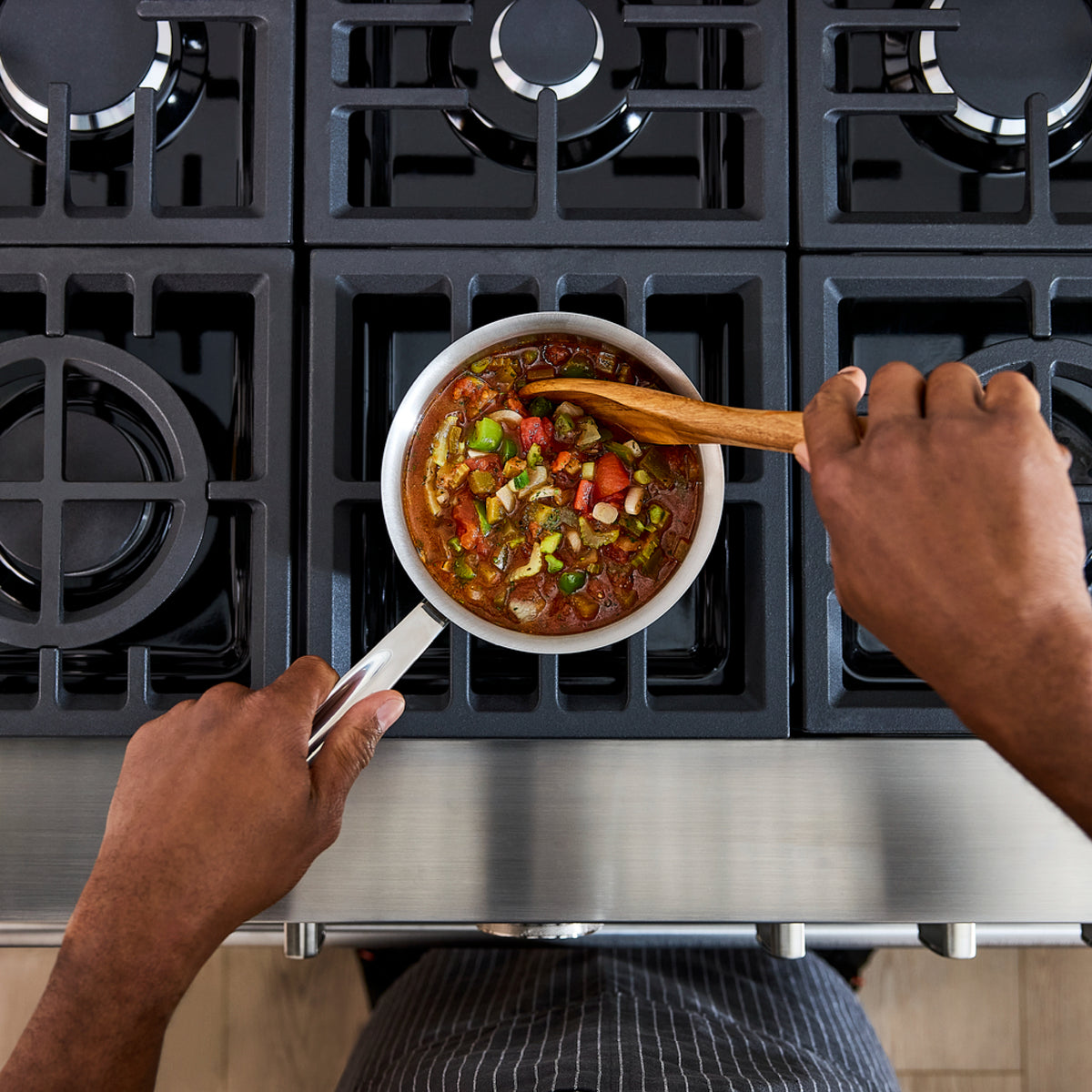 All-Clad - 1.5 QT D5 Polished 5-ply Bonded Saucepan with Lid - SD552015