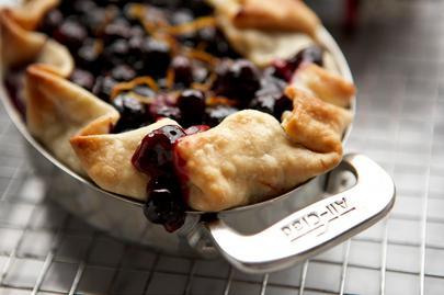 All-Clad - 2 PC Stainless Mini Oval Bakers - 59900