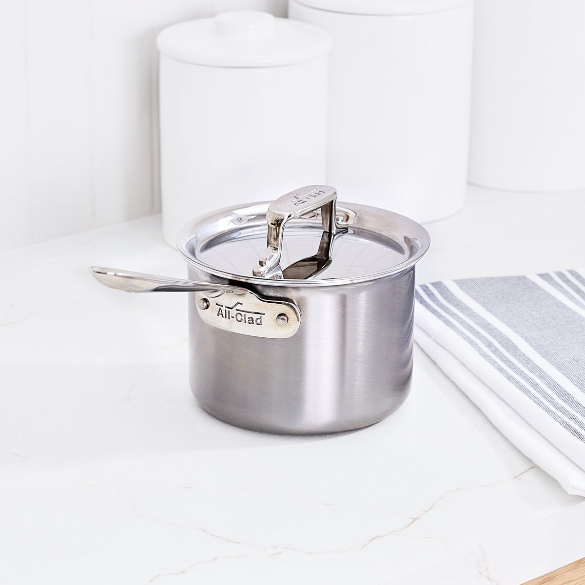 All-Clad - 2 QT D5 Brushed 5-ply Bonded Saucepan with Lid - BD55202