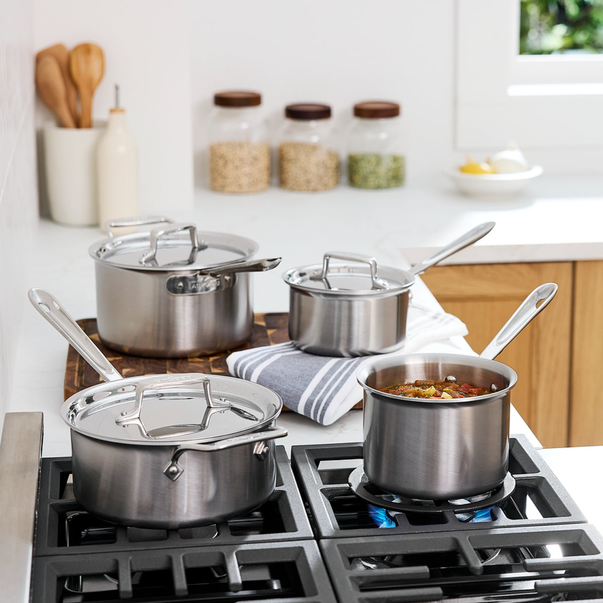 All-Clad - 4 QT D5 Brushed Saucepan with Loop Handle & Lid - BD55204