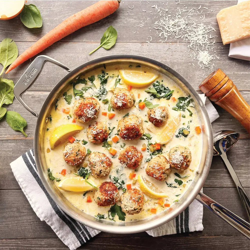 All-Clad - 4 QT D5 Brushed Stainless Steel Weeknight Pan with Lid - BD5540464