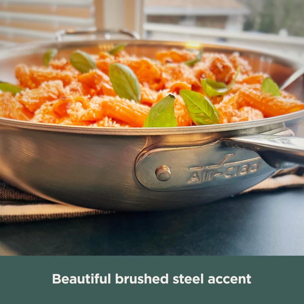 All-Clad - 4 QT D5 Stainless Brushed Weeknight Pan with Lid - BD5540465