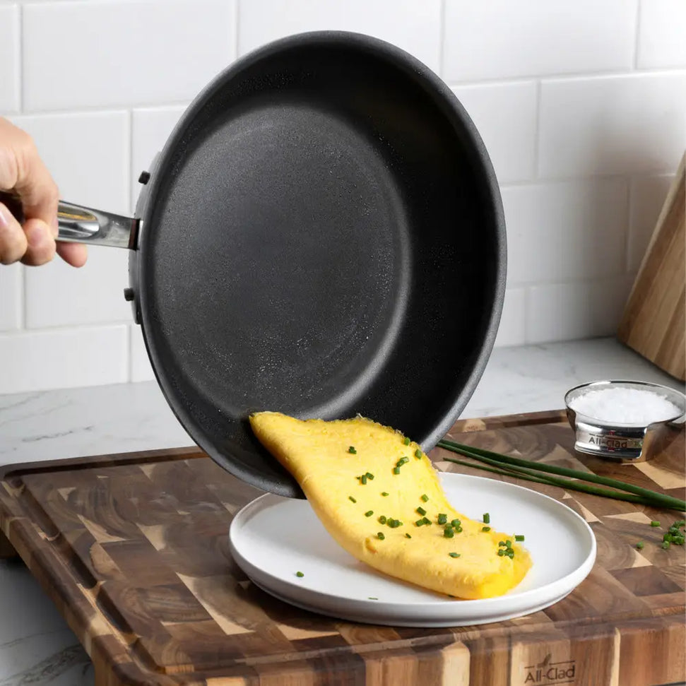All-Clad - D3 Pro Stainless 8" Non-Stick 3-ply Bonded Fry Pan - 4108 NS R3 - DISCONTINUED