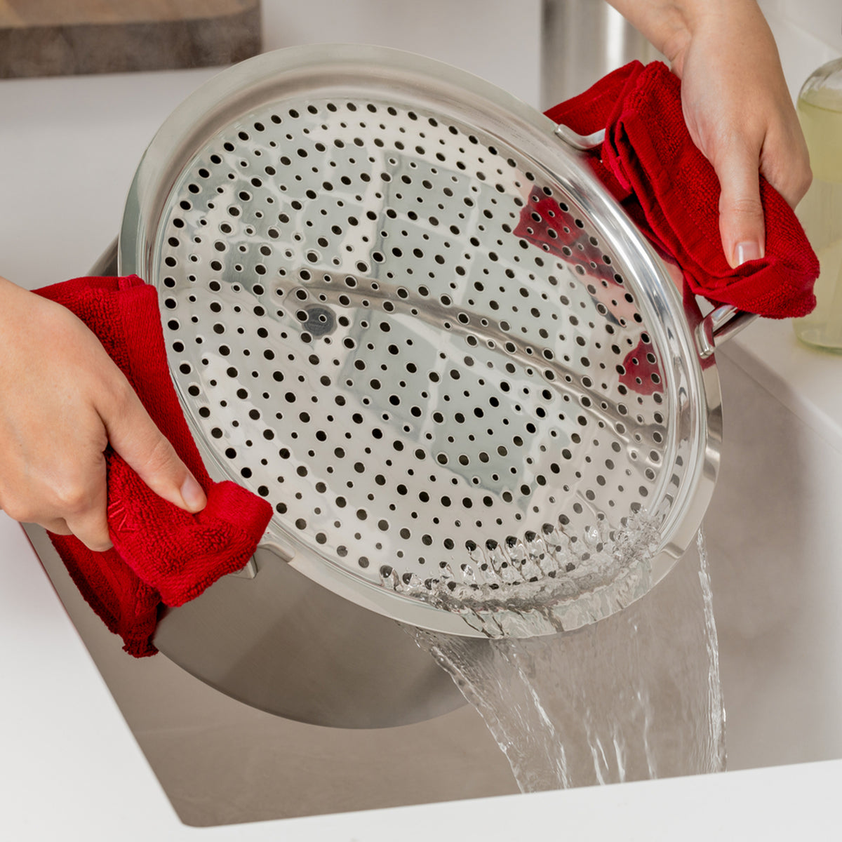 All-Clad - Simply Strain Stainless Steel 10.5" Strain & Splatter Guard - D5105SSCRN