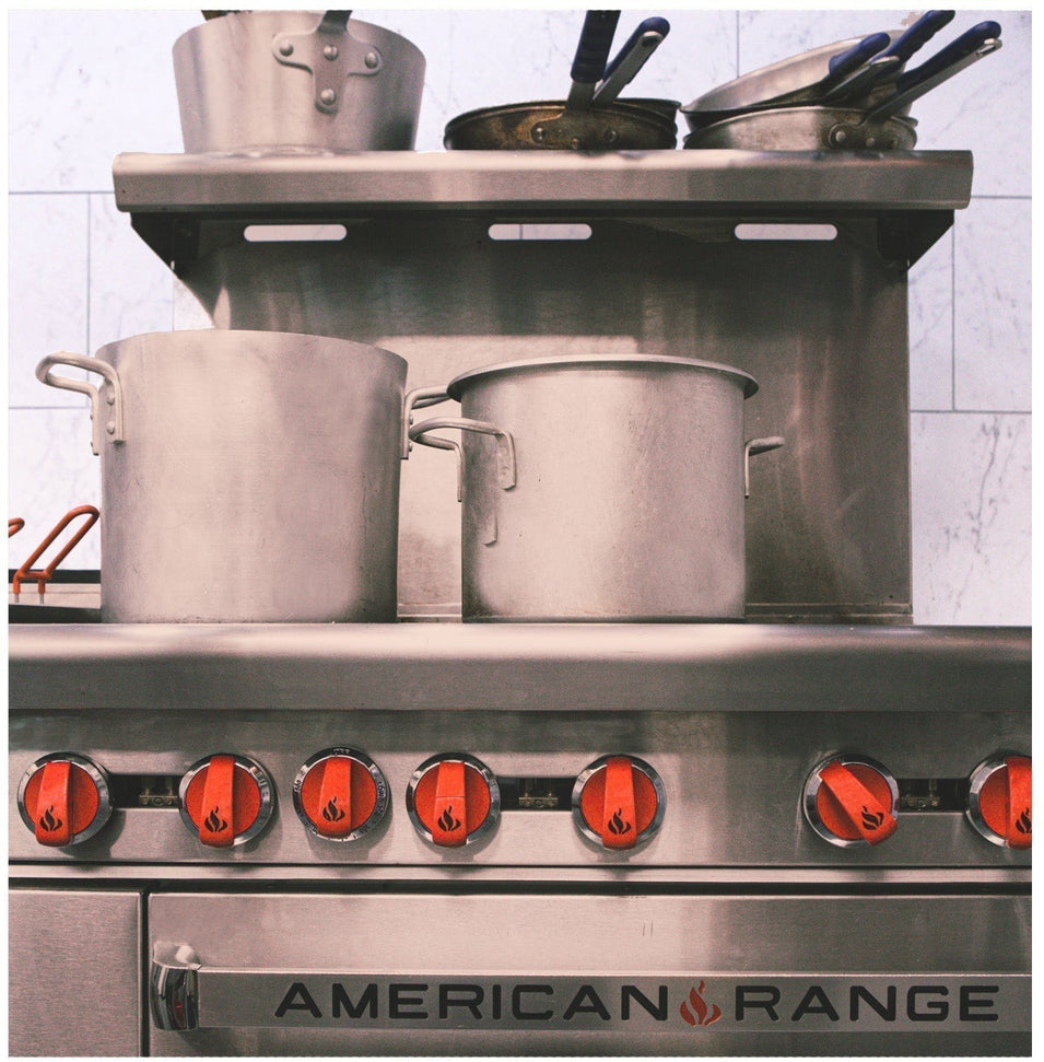 American Range - 48" Stainless Steel Restaurant Range 24" Griddles With 4 Burners, (1) 26.5" Standard Oven and Storage Base - AR-24G-4B-126L-SBR