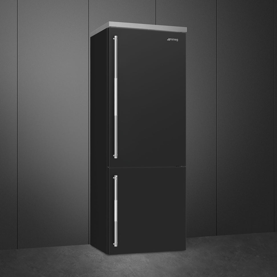 Smeg - 27" Bottom Mount Black Matte Right Hinge Fridge with Pro Handles - BM27URMB