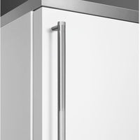 Smeg - 27" Bottom Mount White Matte Right Hinge Fridge with Pro Handles - BM27URMW