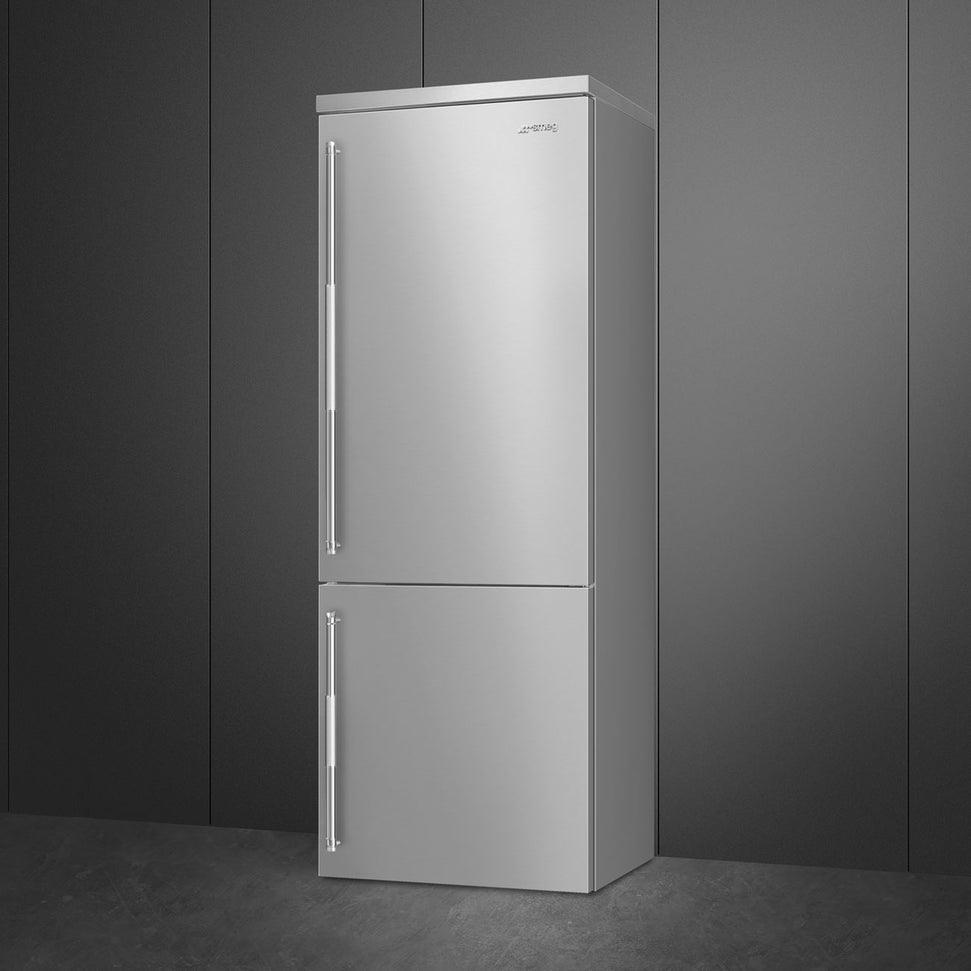 Smeg - 27" Bottom Mount Stainless Steel Right Hinge Fridge with Pro Handles - BM27URX
