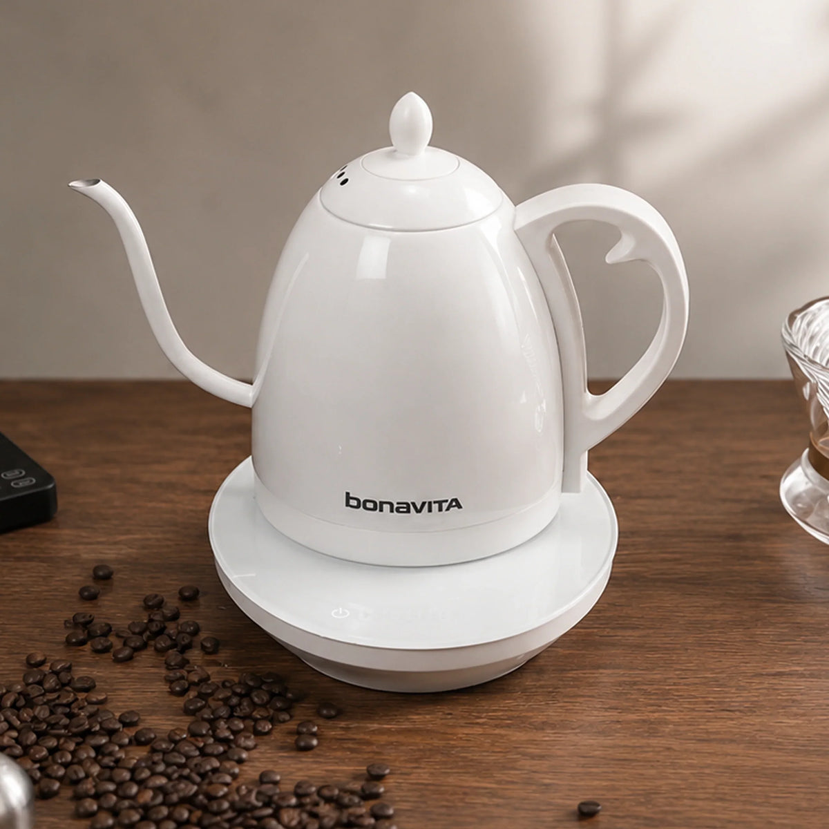 Bonavita - Cosmopolitan 1 L Variable Temperature White Gooseneck Kettle - BVK2024GT-WT