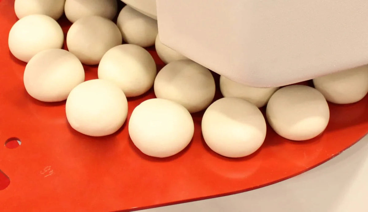 Bakemax - 30 Pc Rounder Semi-Automatic Dough Divider - BMBD030