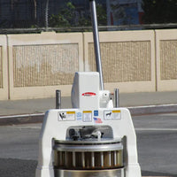 Bakemax - Commercial Countertop Manual Dough Hand Bun Divider with 36 Division and 18 Division Dividing Heads 1-8 Oz Portions - BMDMIH36/18