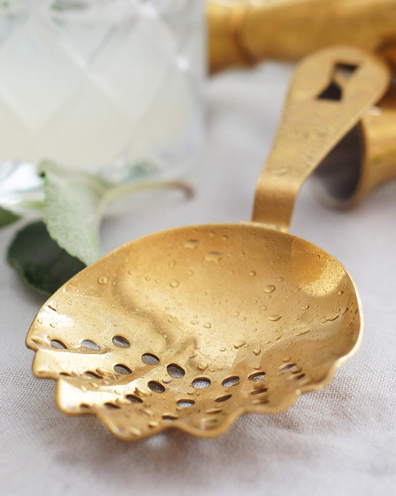 Barfly - Gold Plated Scalloped Julep Strainer - M37029GD