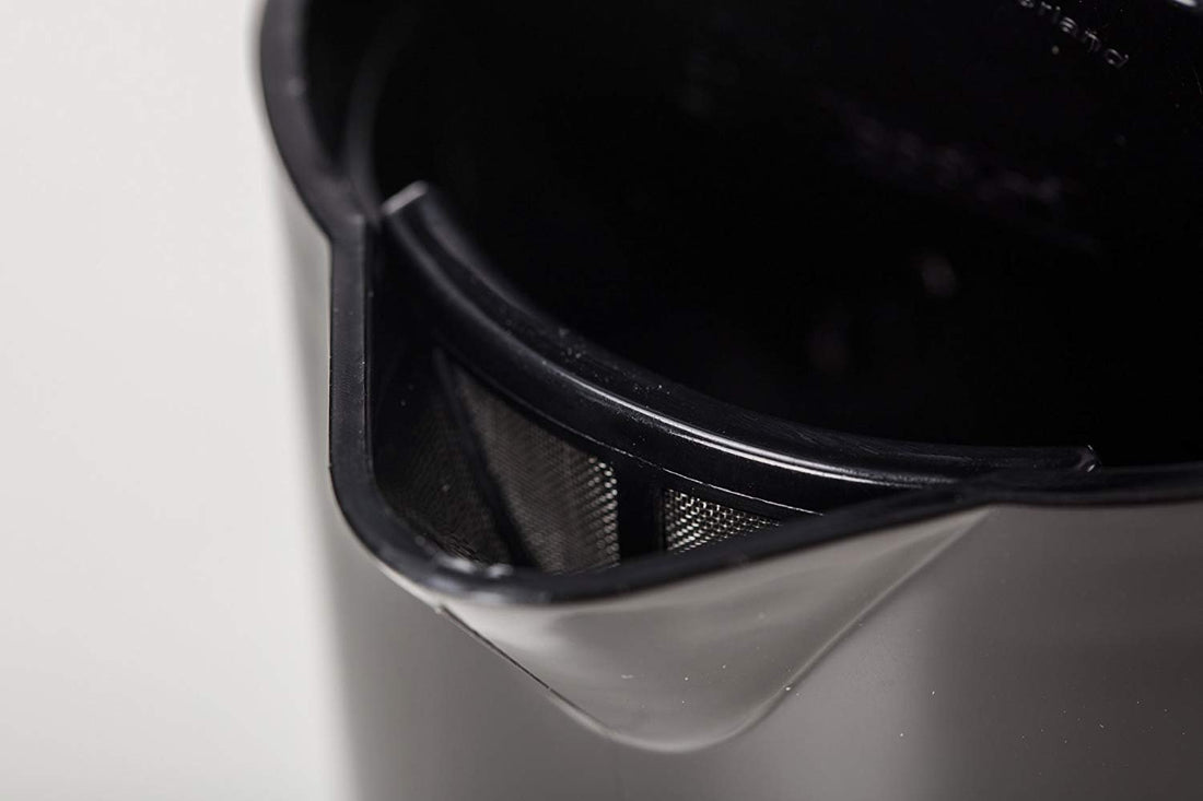 Bodum - Electric Water Kettle 34 oz Black - 11452-01US