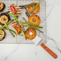 Browne - 5.5" Stainless Steel Pastry/Pie Server With Wood Handle - 574311