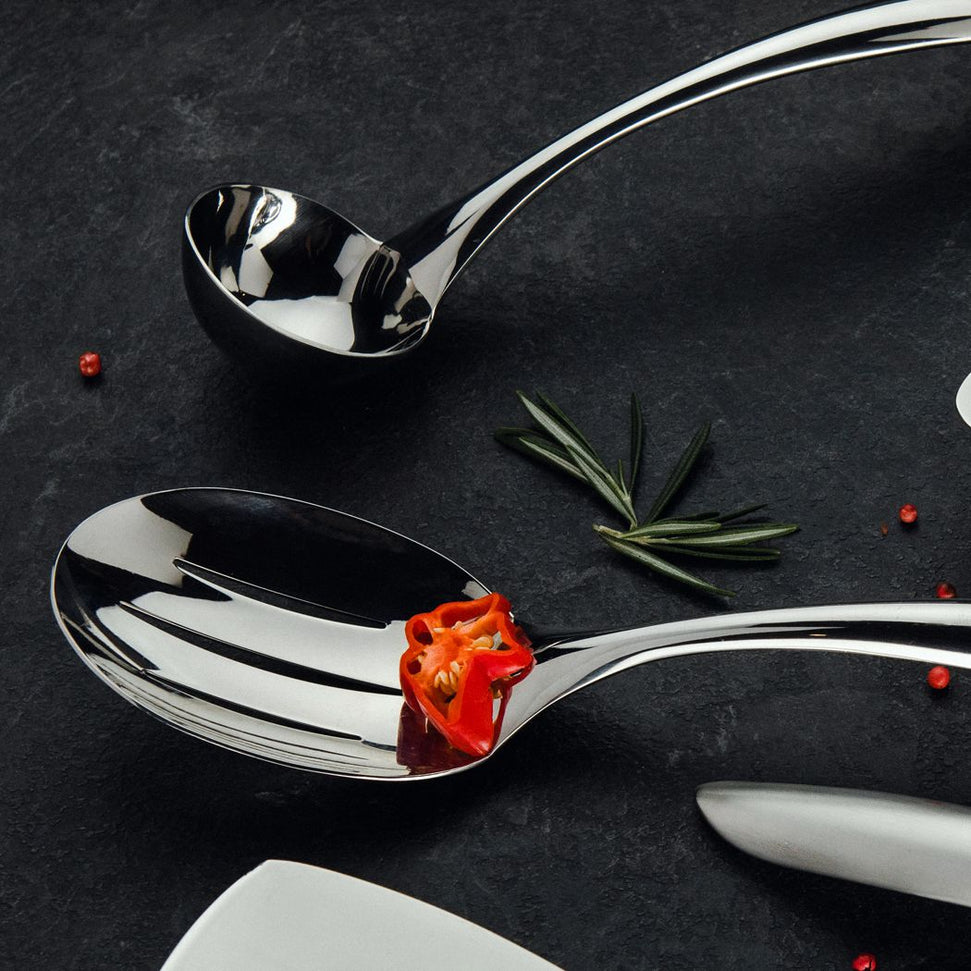 Browne - Eclipse 6 Oz Stainless Steel Long Handle Serving Ladle - 573270