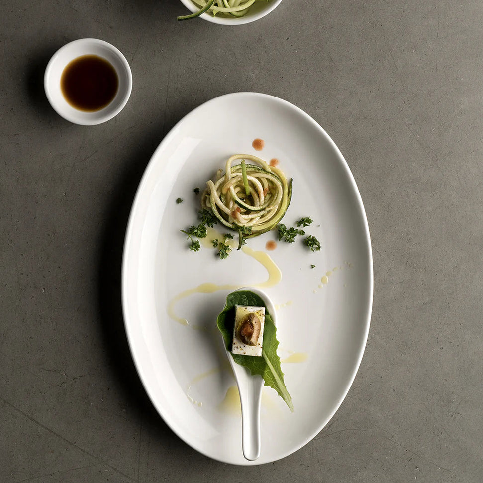 Browne - FOUNDATION 10" x 7.25" Porcelain Oval White Coupe Plate, 1 Dz - 5630115