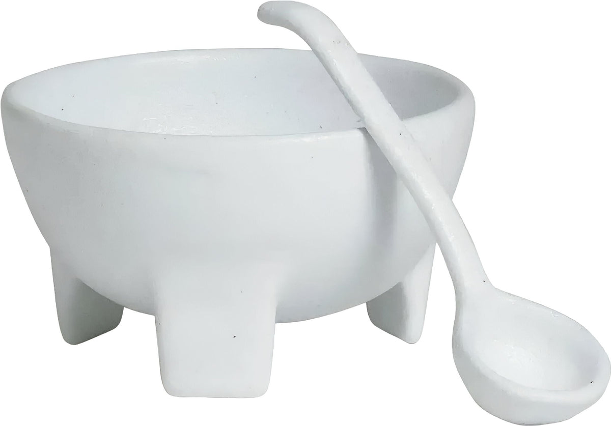 Bugambilia - Mod 30.5 Oz White Round Molcajete & Spoon Set With Glossy Smooth Finish - MJS06-MOD-WW