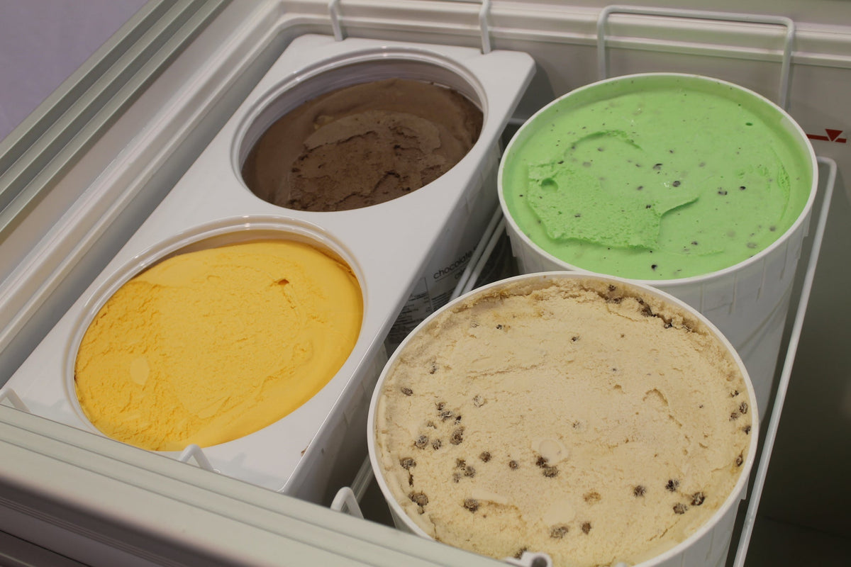 Celcold - 59" Sliding Glass Ice Cream Cabinet - CF59SG