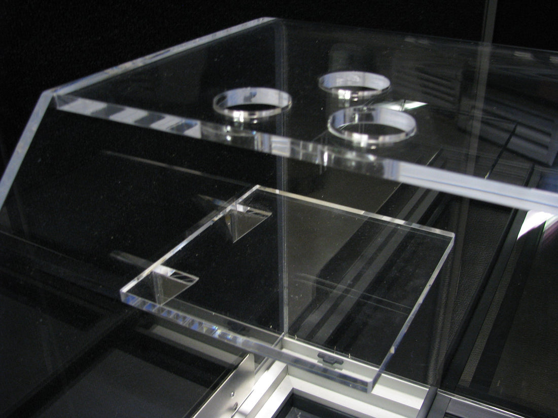 Celcold - 71" Glass Food Sneeze Guard for CF71ESG Ice Cream Cabinet - CF71EFG