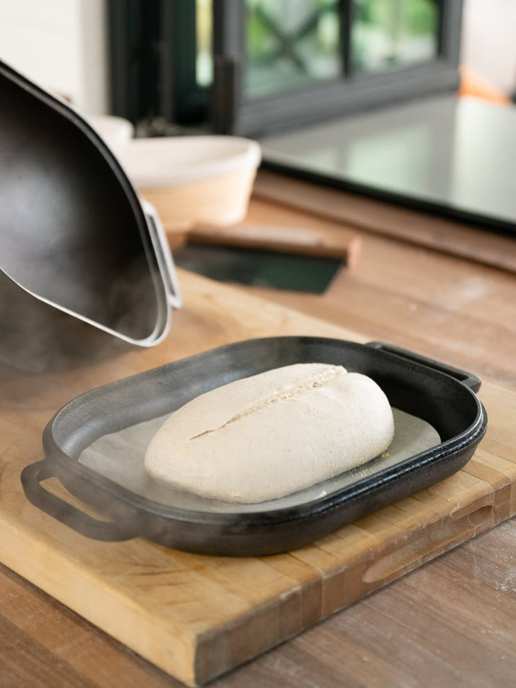 Challenger Breadware - Cast Iron Bread Pan with Lid - CBW100
