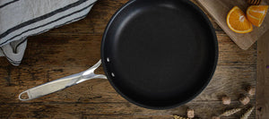Cristel - 12'' Non-stick Frying Pan with Fixed Handle Castel'Pro Ultralu Collection - P30CPFAE