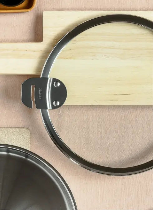 Cristel - 4.5 QT Large Stainless Steel Non-Stick Saute Pan with Lid - S26QLEKSA