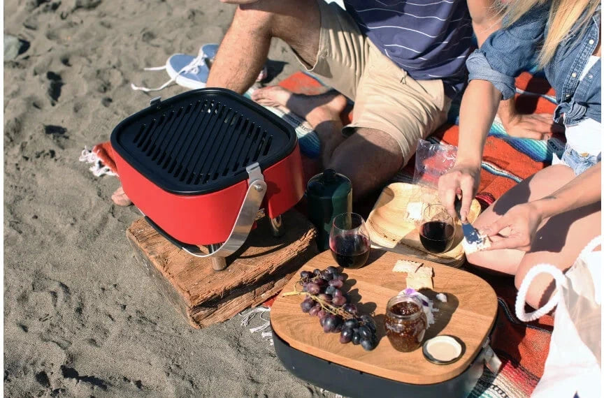 Cuisinart - 16.25" x 13" x 10.75" Venture Portable Gas Grill - CGG-750-C