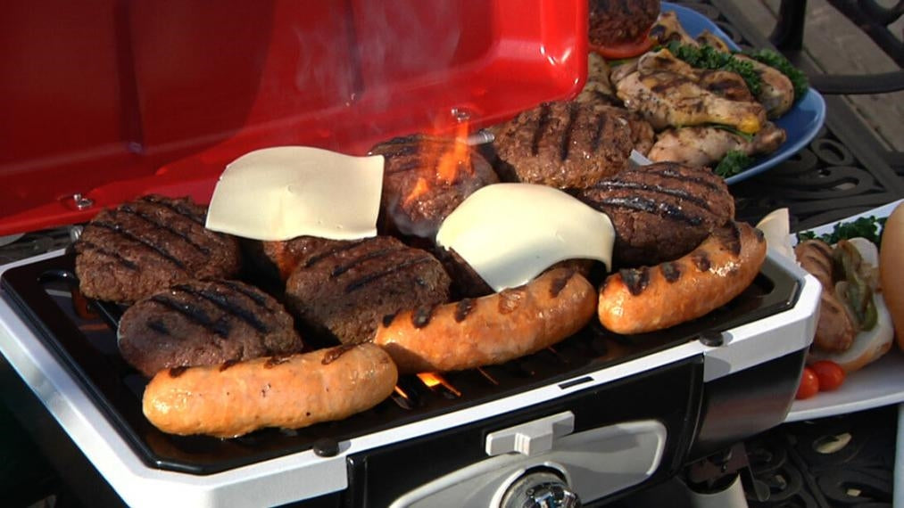 Cuisinart - Red Petite Gourmet Portable Tabletop Gas Grill - CCG-180T-C