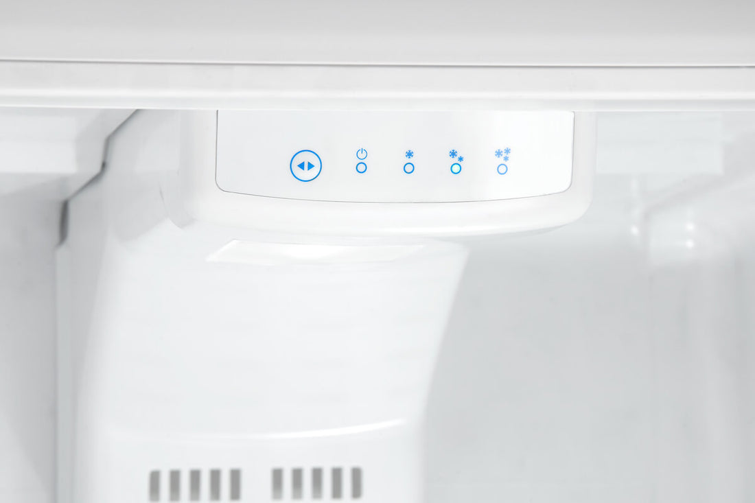 Danby - 11.6 cu.ft. Apartment Size Top Mount Right Hinged Fridge In Stainless Steel - DFF116B2SSDBR