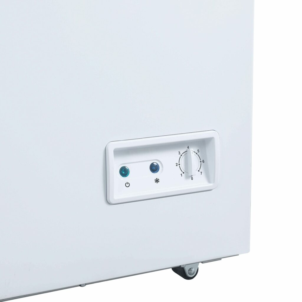 Danby - 17.1 Cu. Ft. Two Door Chest Freezer - DCFM171A1WDB