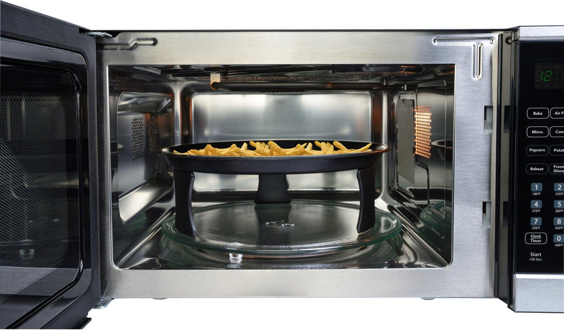 Danby - 1.3 cu.ft. Stainless Steel Multifunction Countertop Microwave with Air Fry - DBMW1361ABSS