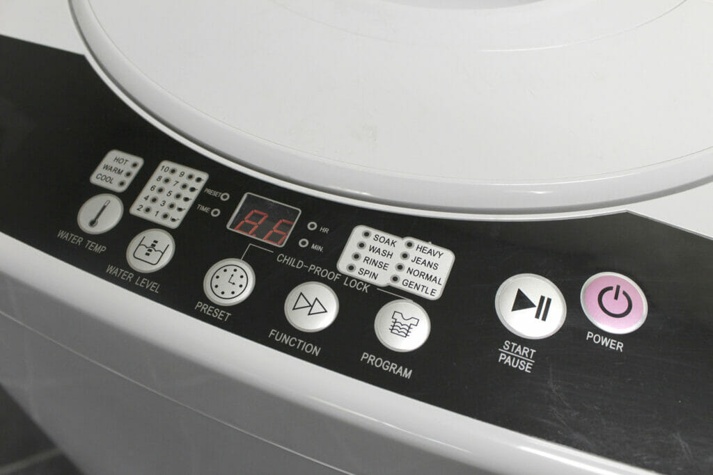 Danby - 1.6 cu. ft. Compact Top Load White Washing Machine - DWM055WDB