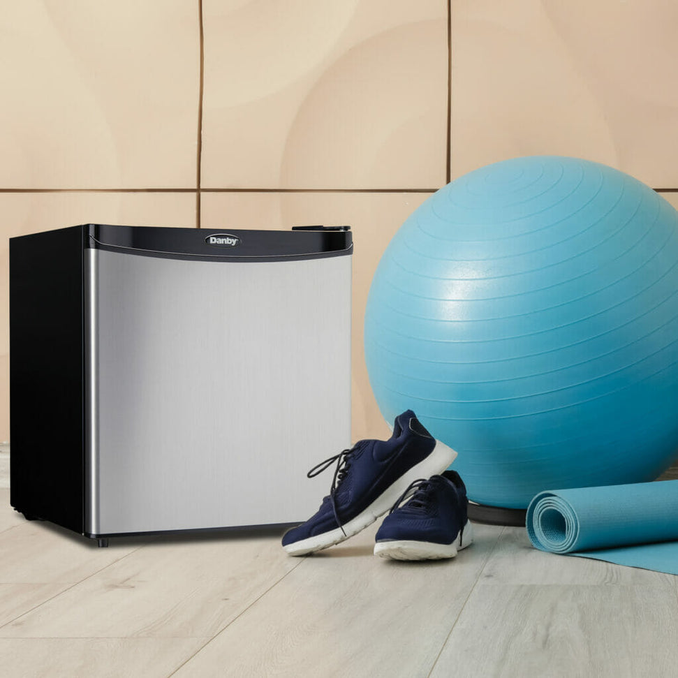 Danby - 1.6 cu.ft. Stainless Steel Door Black Cabinet Compact Fridge - DAR016A1BSLDB