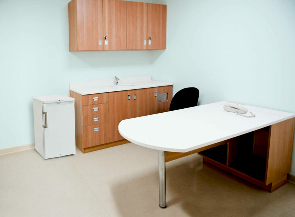 Danby - 3.2 cu.ft. White Medical Fridge with Digital Data Logger - DH032A1W-D