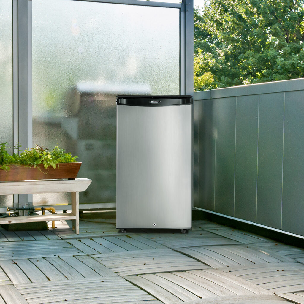 Danby - 3.3 cu.ft. Stainless Steel Outdoor Fridge - DAR033A1BSLDBO