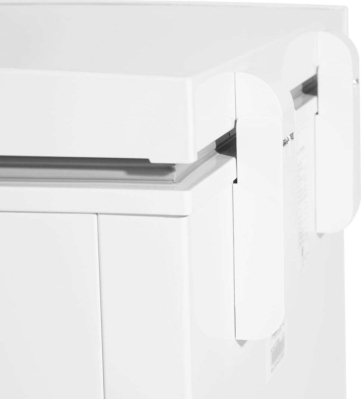 Danby - 3.5 cu. ft. Square Model Chest Freezer In White - DCF035A6WM
