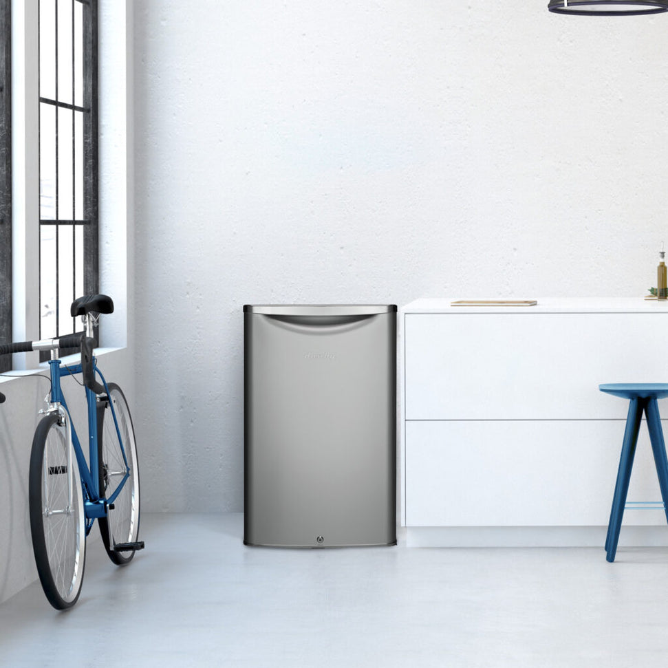 Danby - 4.4 cu.ft. Contemporary Classic Iridium Silver Compact Fridge - DAR044A6DDB
