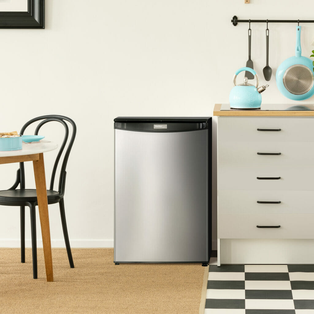 Danby - 4.4 cu.ft. Stainless Steel Compact Fridge - DAR044A4BSSDD