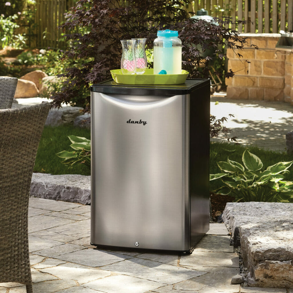 Danby - 4.4 cu.ft. Stainless Steel Outdoor Fridge - DAR044A6BSLDBO
