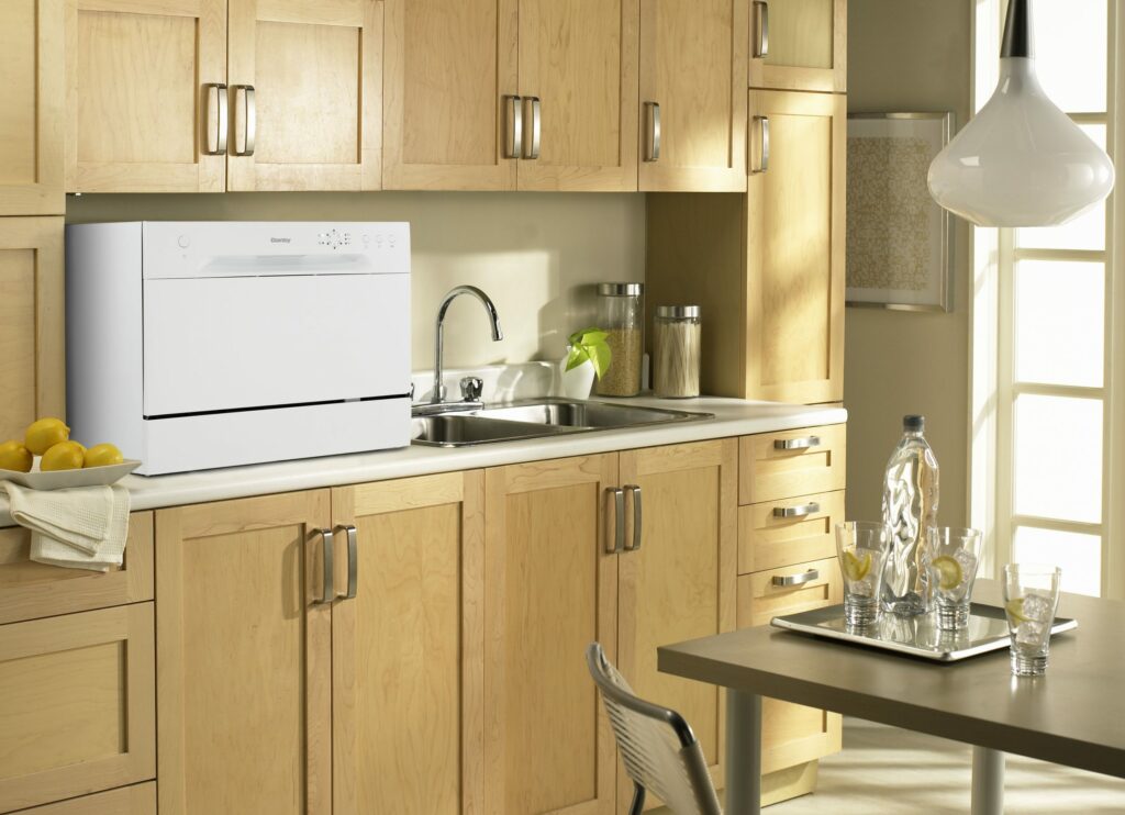 Danby - 6 Place Setting Countertop Dishwasher, White - DDW621WDB