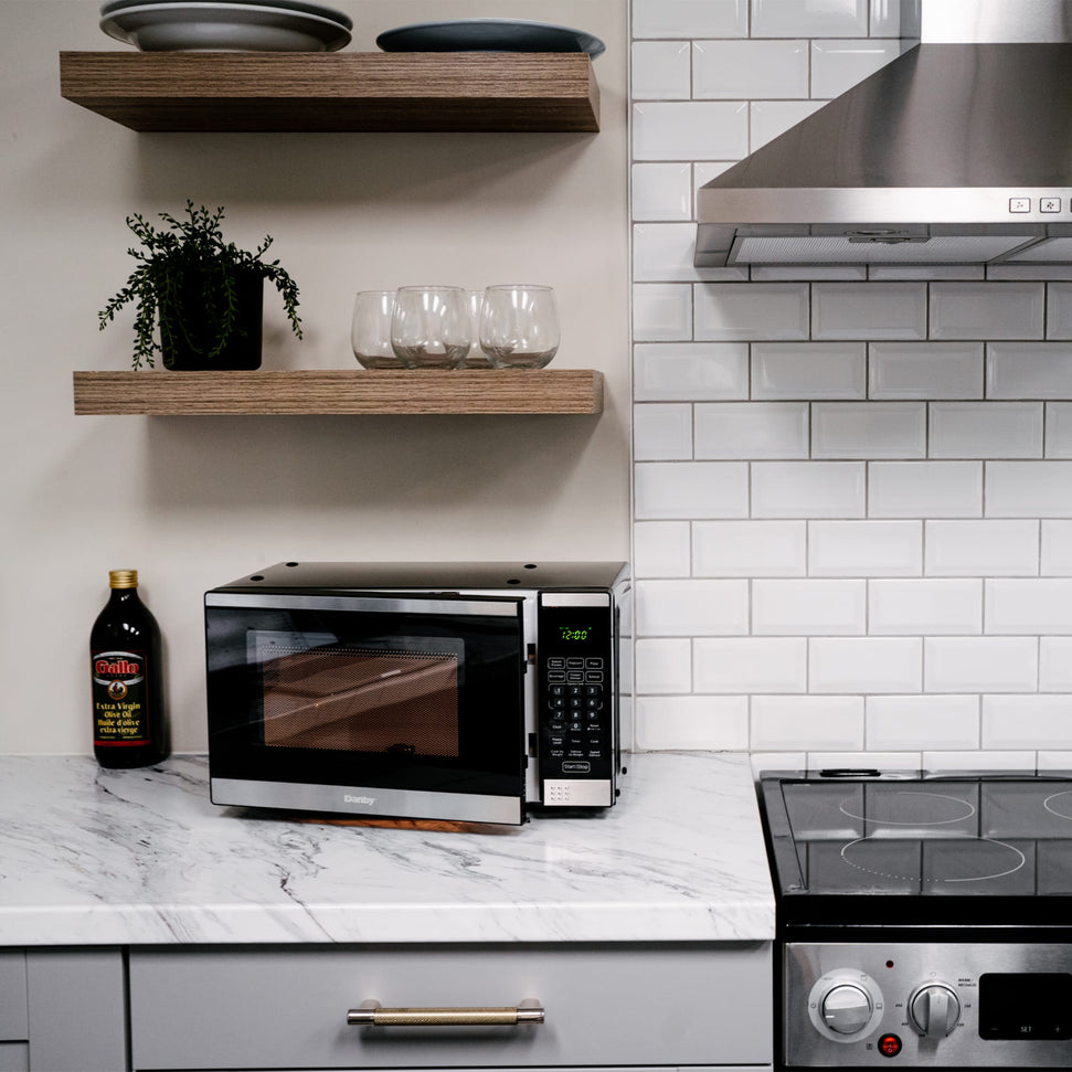 Danby - Designer 0.7 cu.ft. Stainless Steel Space Saving Under the Cupboard Microwave - DDMW007501G1