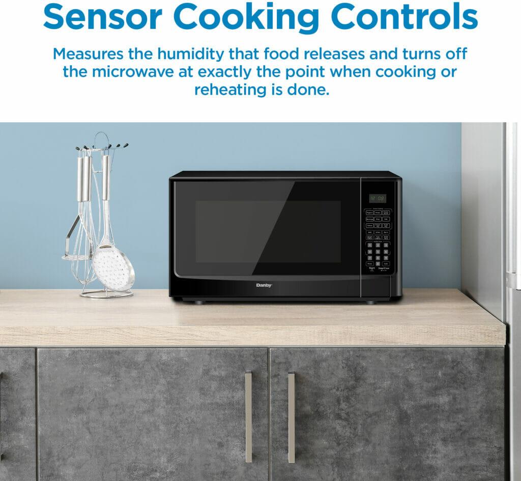Danby - Designer 1.4 cu. ft. Sensor (Cooking) Black Microwave - DDMW01440BG1