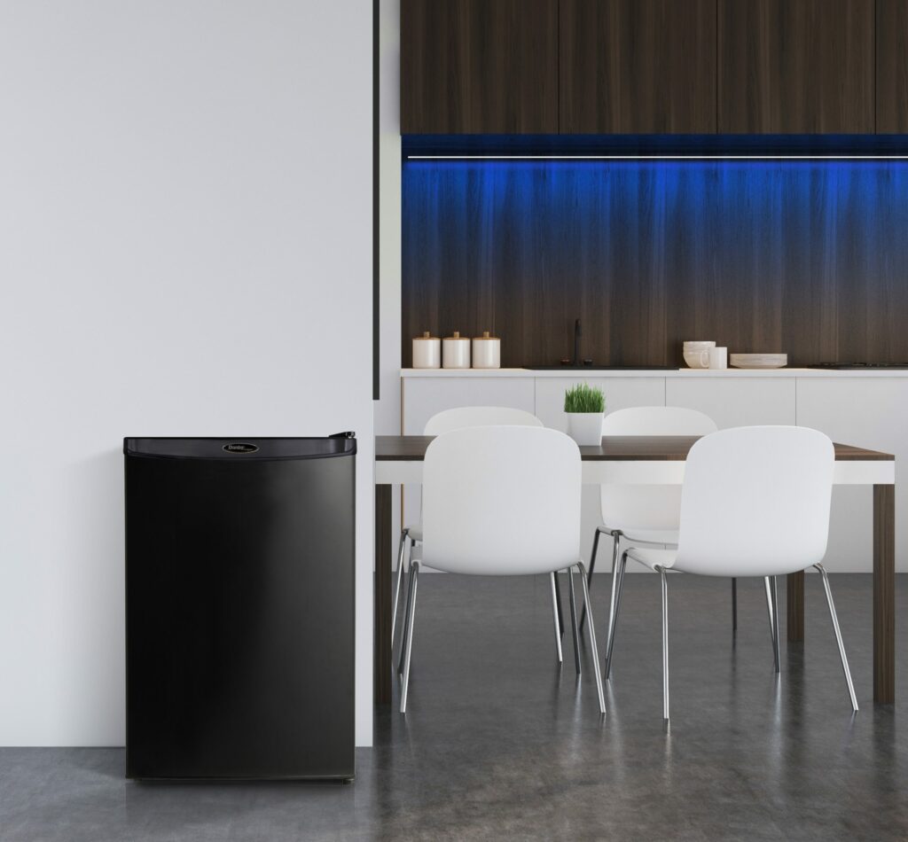 Danby - Designer 4.4 cu. ft. Black Compact Fridge - DAR044A4BDD