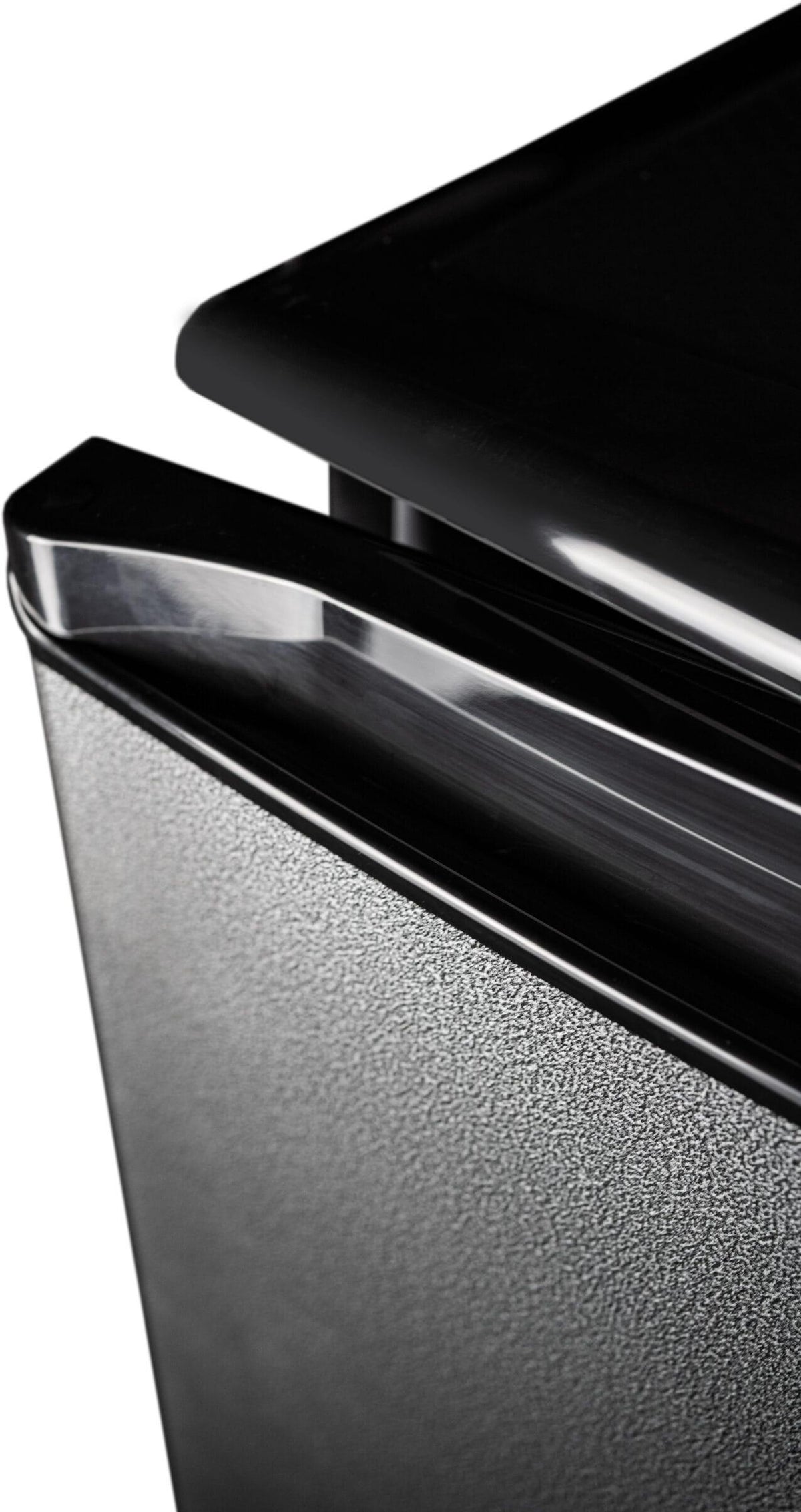 Danby - Designer 8.5 cu. ft. Upright Freezer in Graphite Black - DUFM085A4TDD